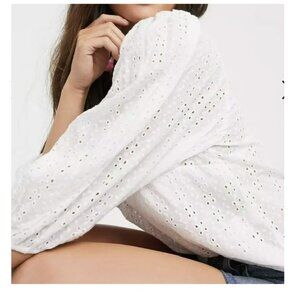 ASOS New Look Broderie 3/4 Puff Sleeve Blouse in White Size 2